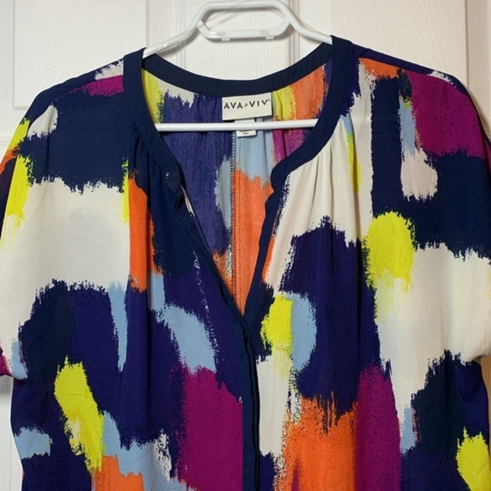 AVA VIV Sleeveless Blouse Multicolour Womens
Size X hidden buttons stylish sheer